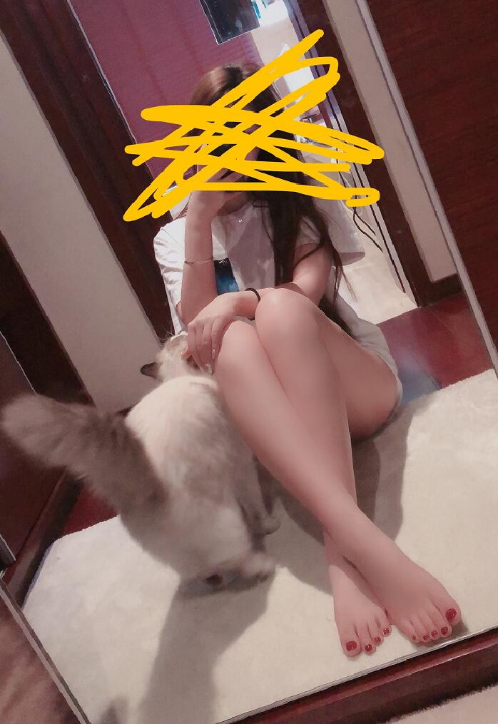 虎牙依然是婷er大鸟是谁，美女主播依然是婷er福利生活照图片写真