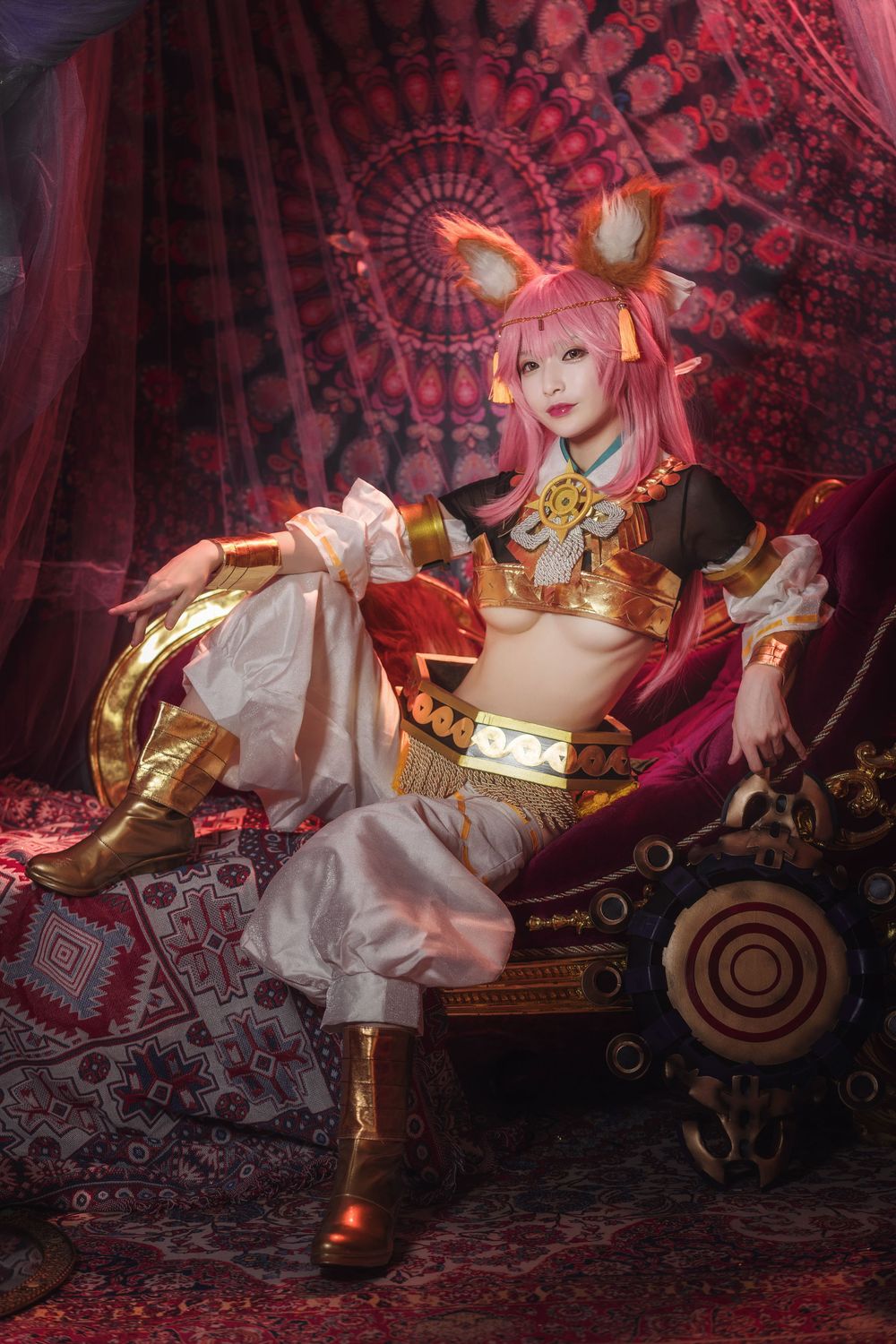 网络美女铁板烧鬼舞w微露小蛮腰COSPLAY九尾妖狐玉藻前